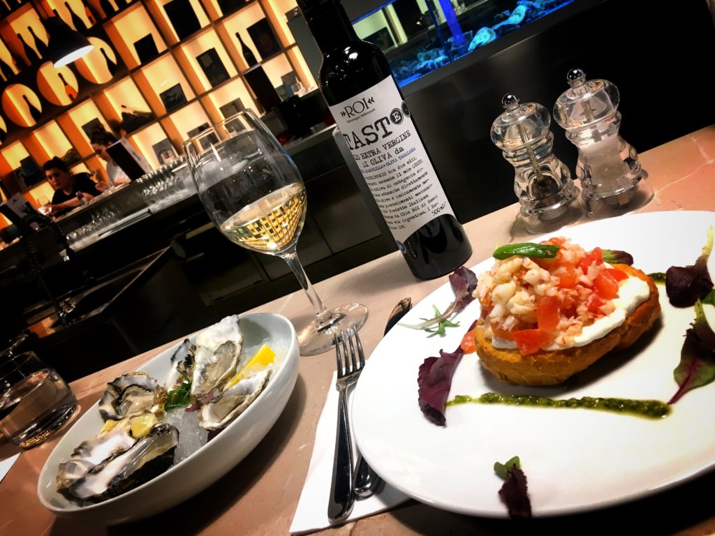 Treat yourself to amazing oysters and wine at FICO Eataly World!